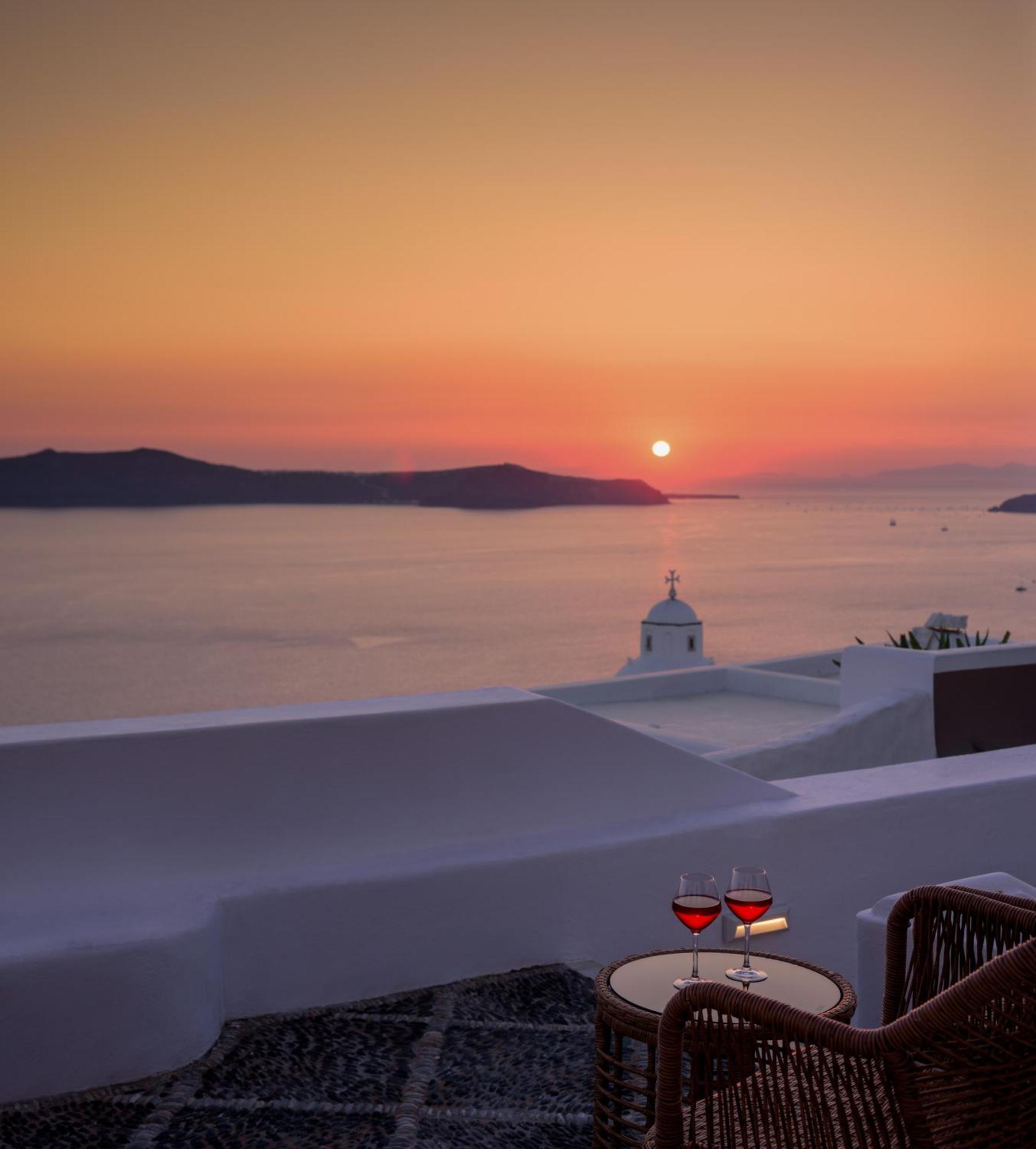 Anemos Family Suites Fira (Santorini) Exterior foto